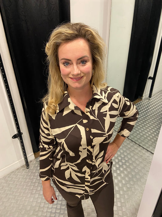 Brown flower travel blouse by swan
