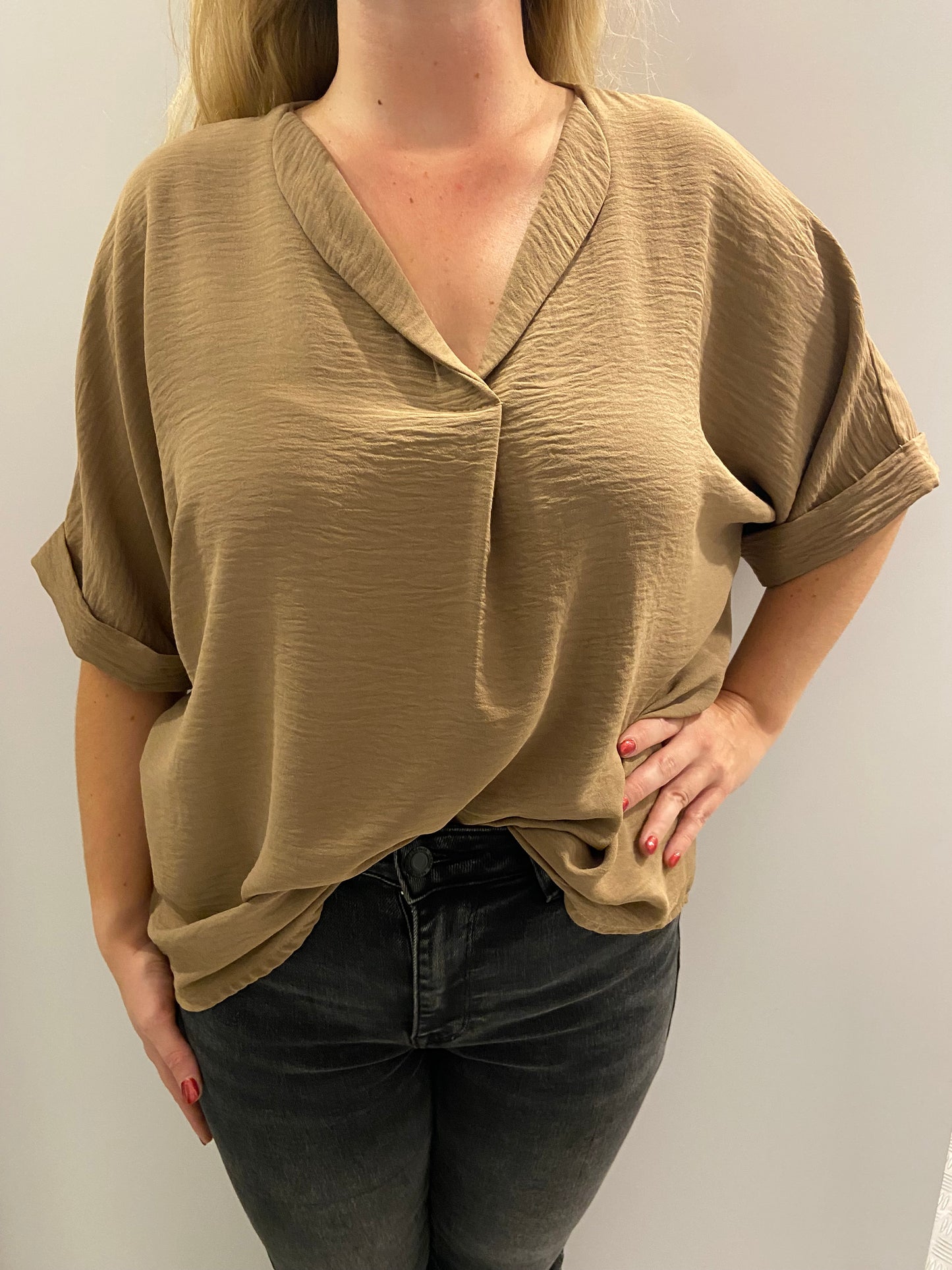 Camel vhals top