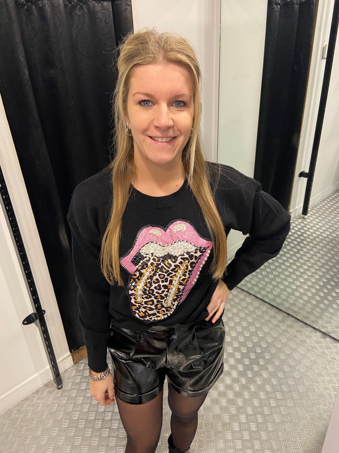 Kiss sweater