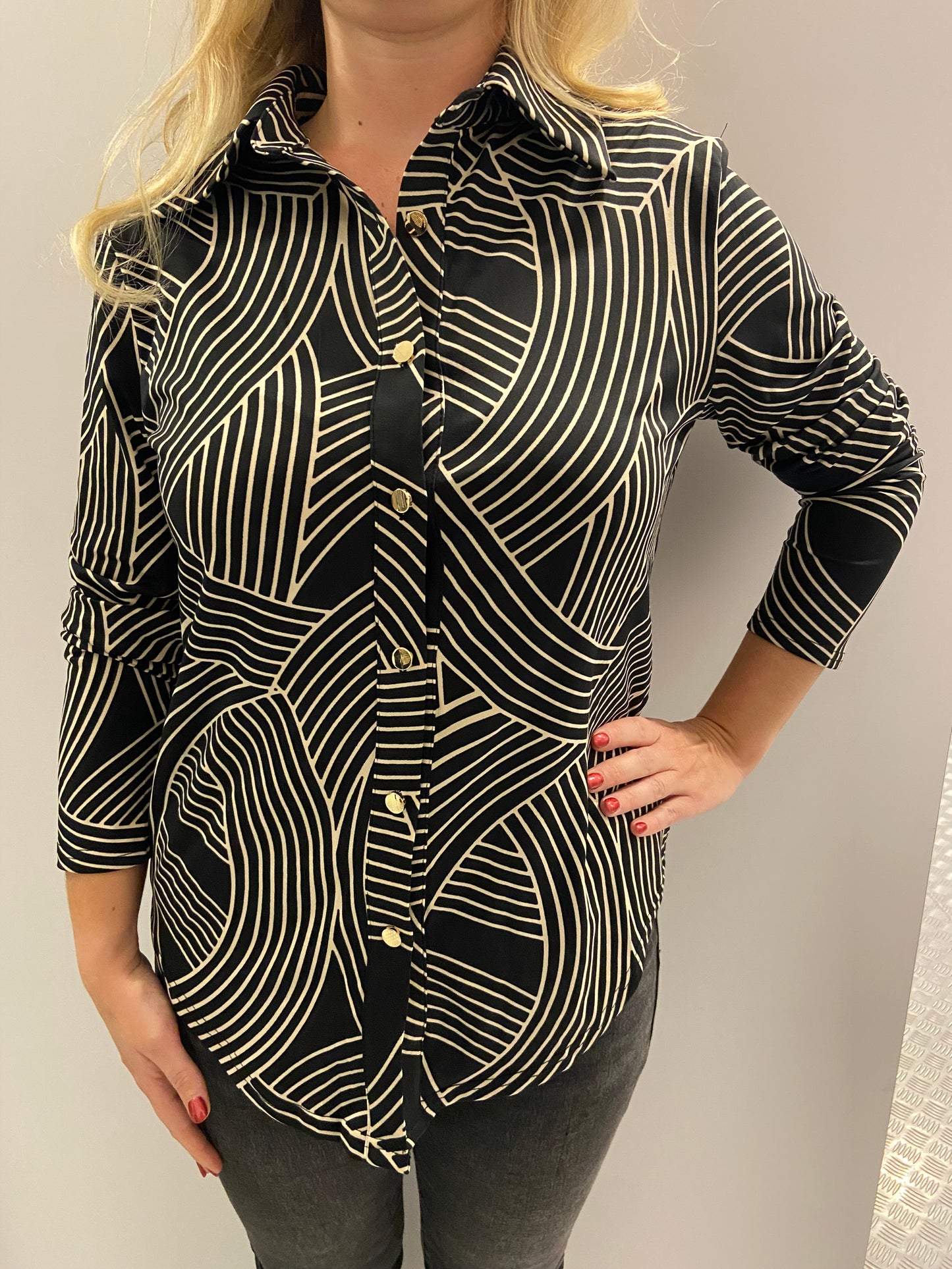 Geografic travelblouse by swan
