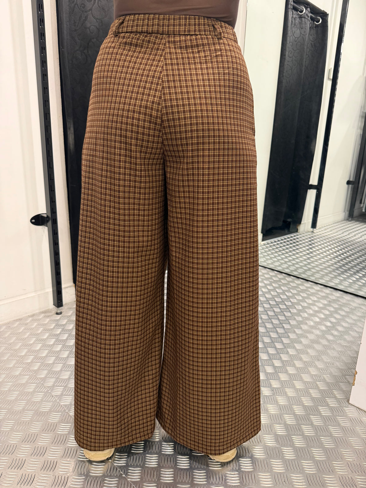 Squared loose fit pants