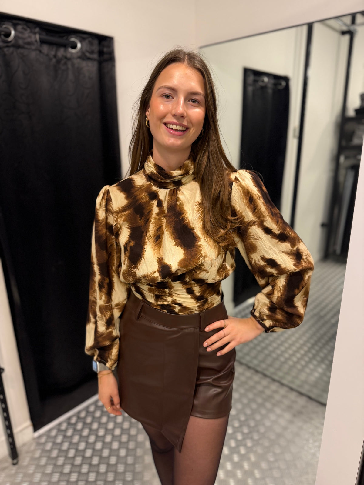 Brown leatherlook skort