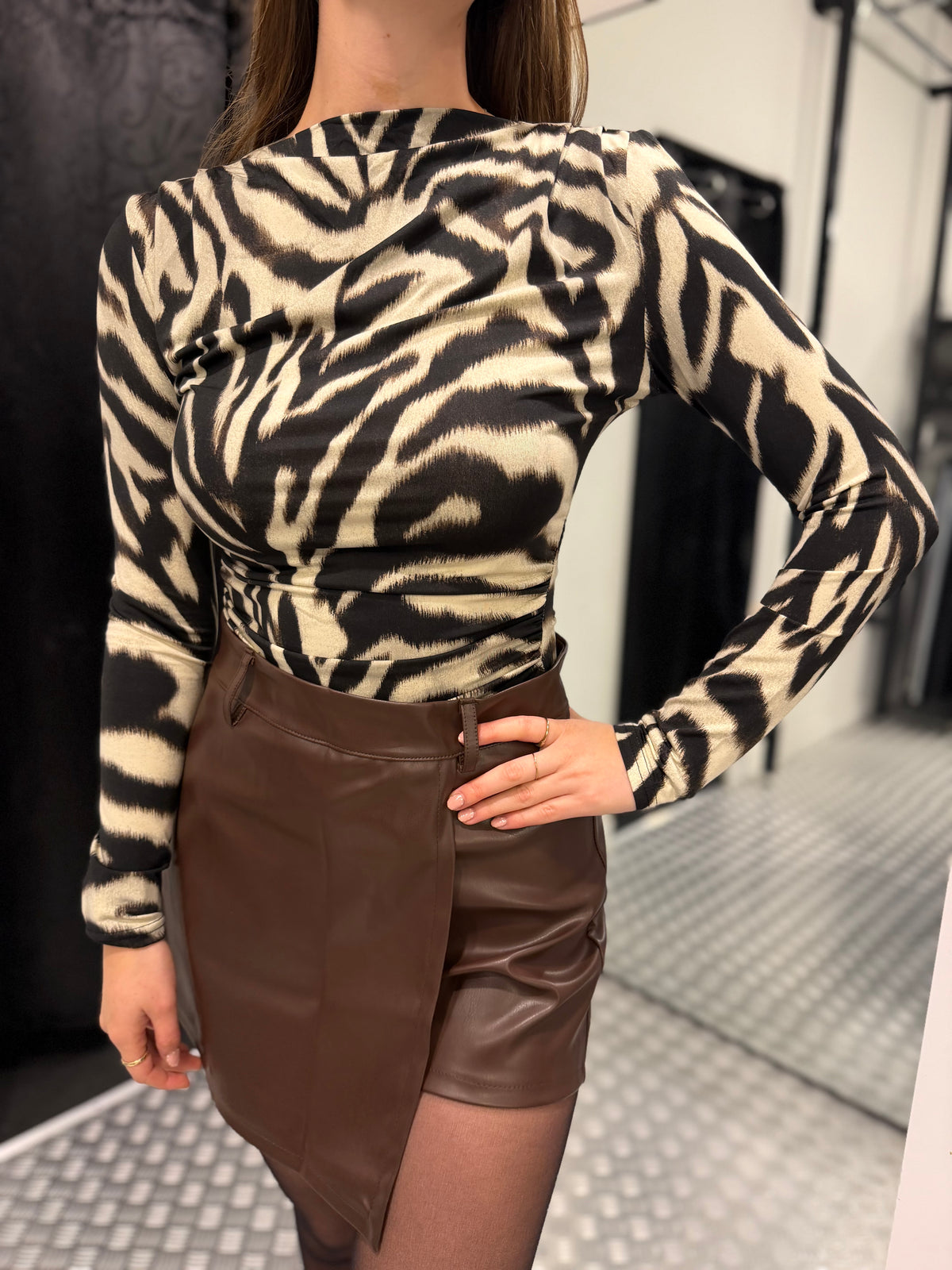 Zebra autumn top