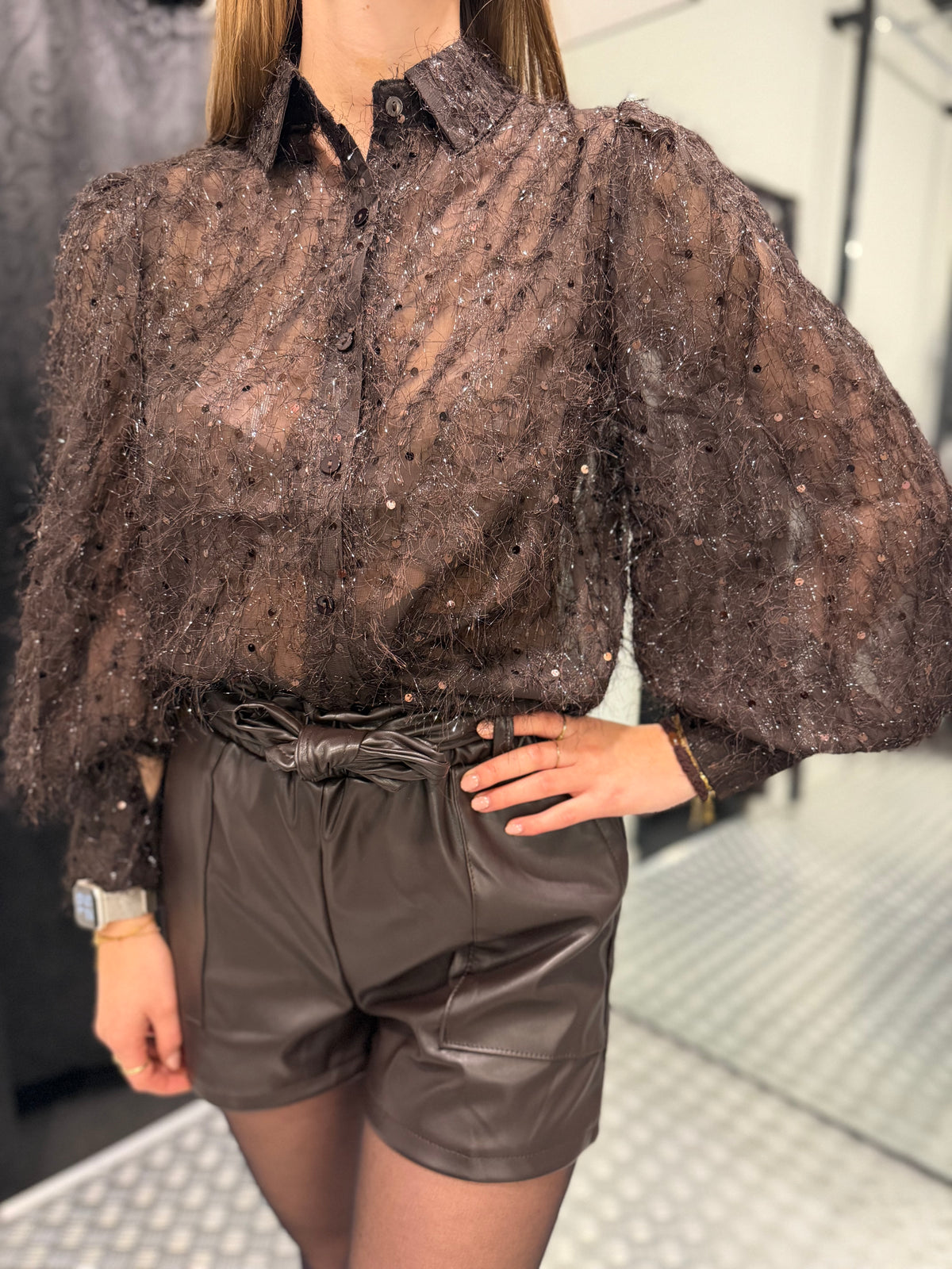 Brown fluffy paillet blouse