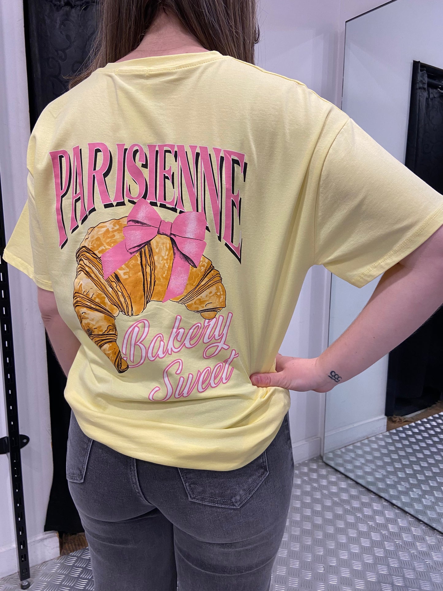 Le Parisienne yellow