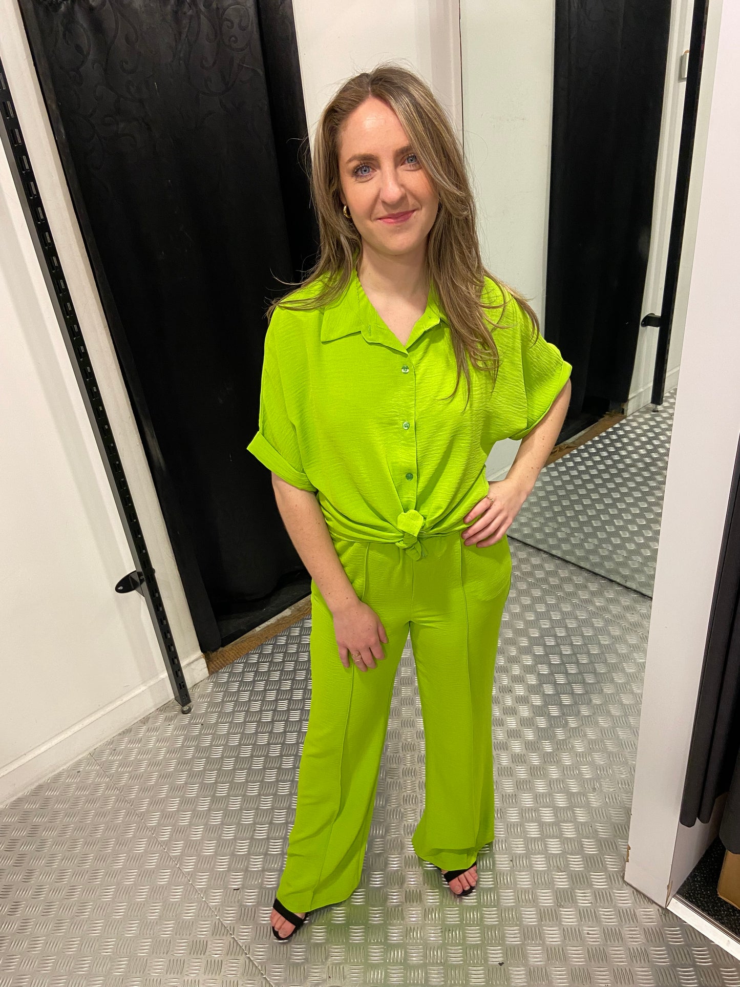 Lime blouse met knopen