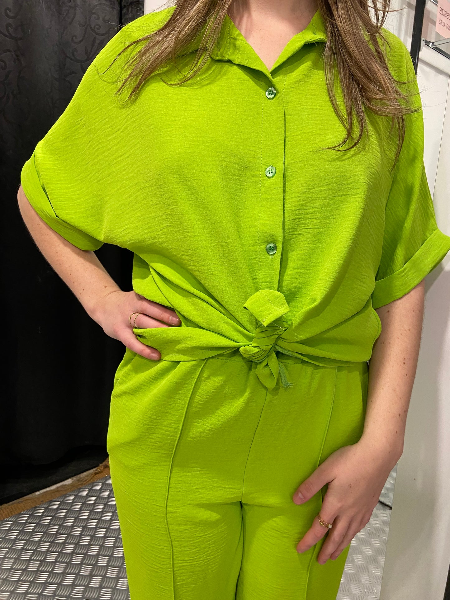 Lime blouse met knopen