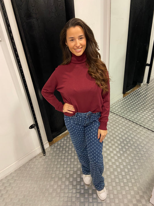 Dark blue strine jeans