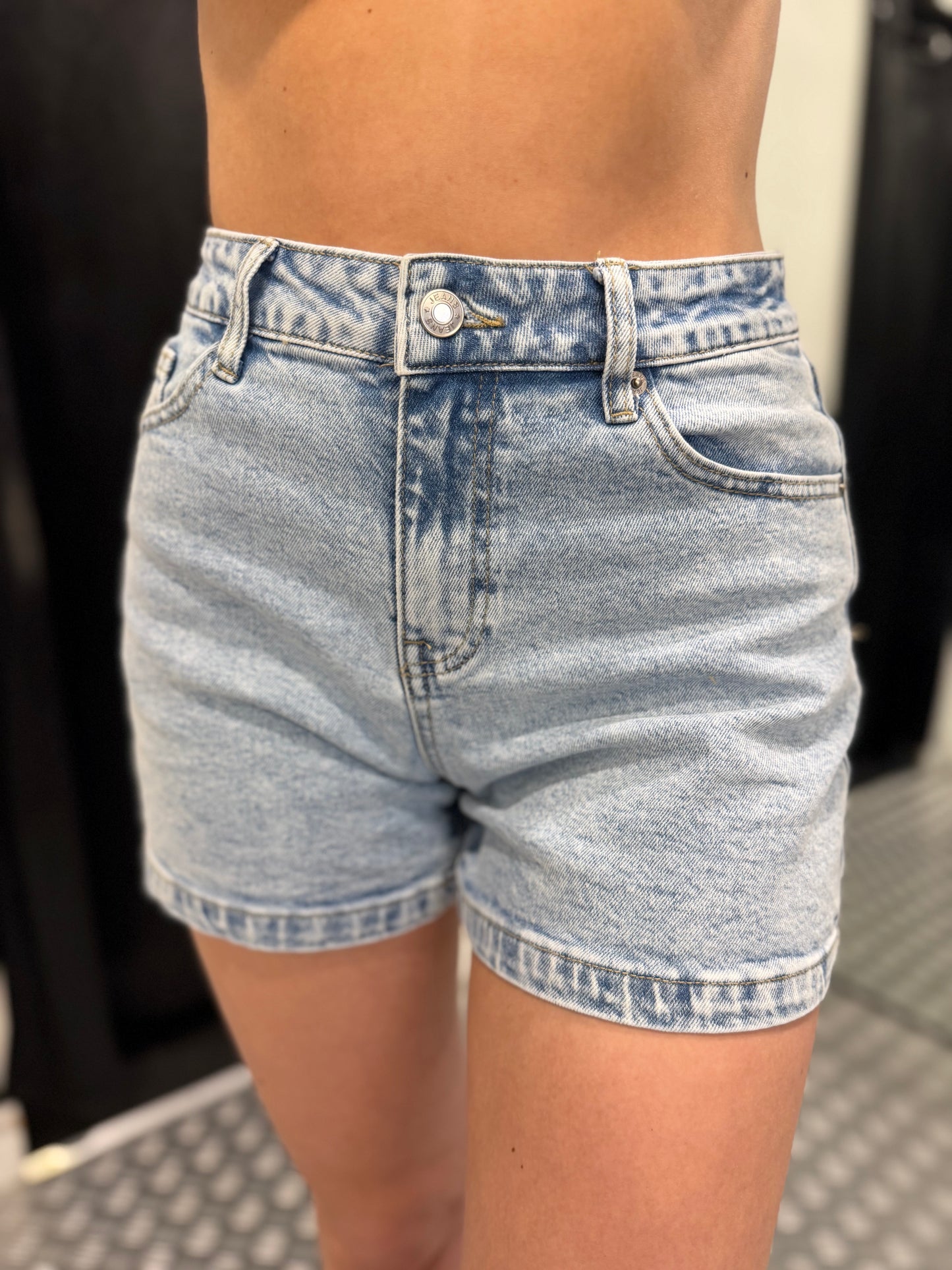 Redial denim short