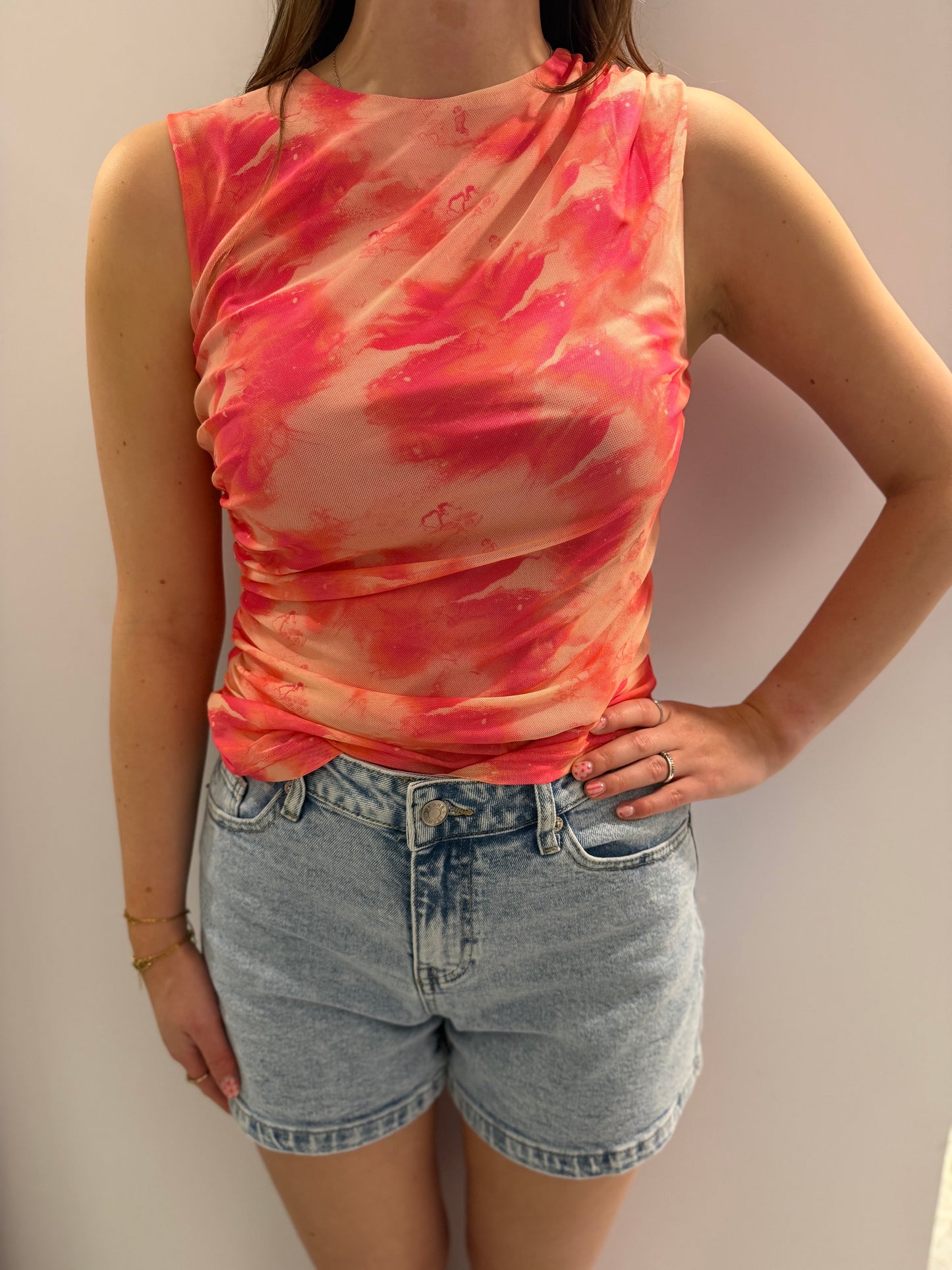 Pink marble mesh top