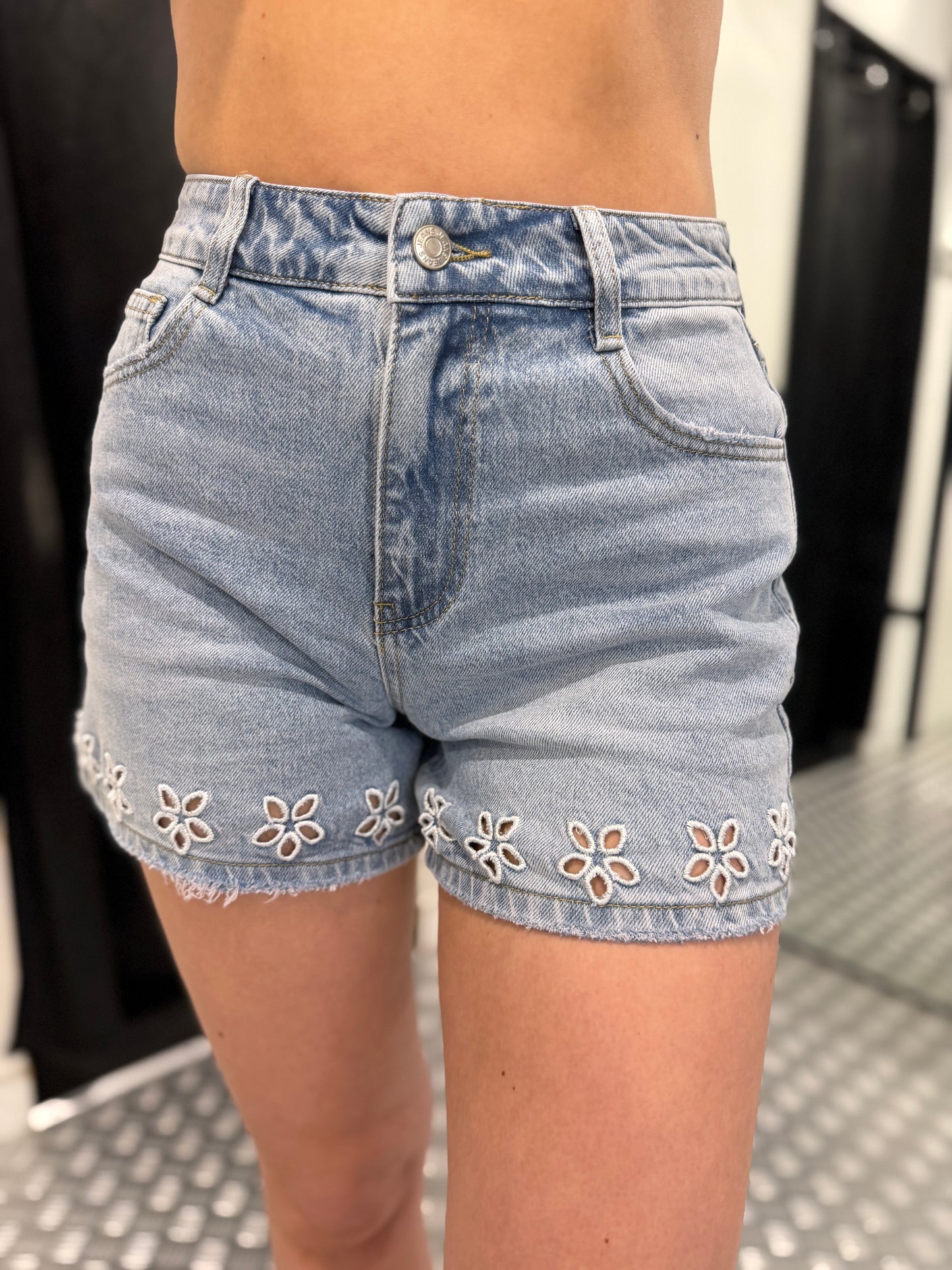 Denim short broderie redial