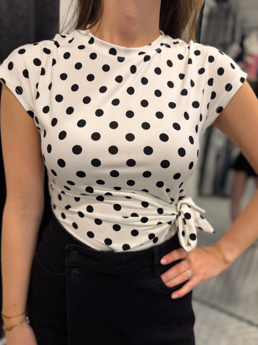Dot bow top