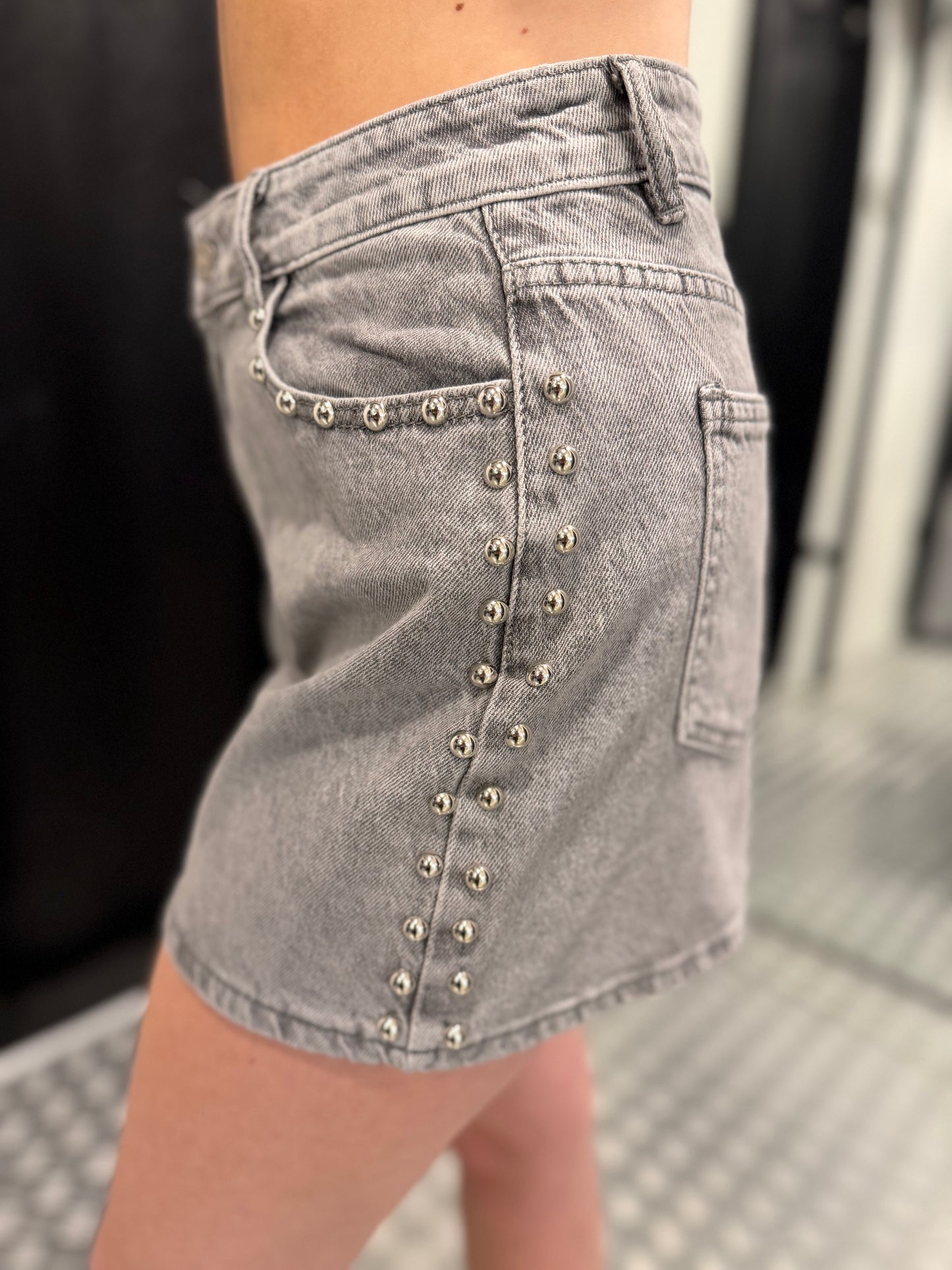 Grey studs denim short