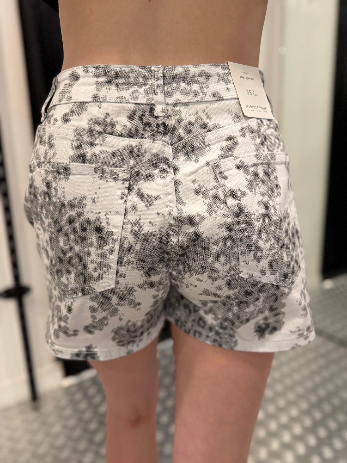 Black marble skort