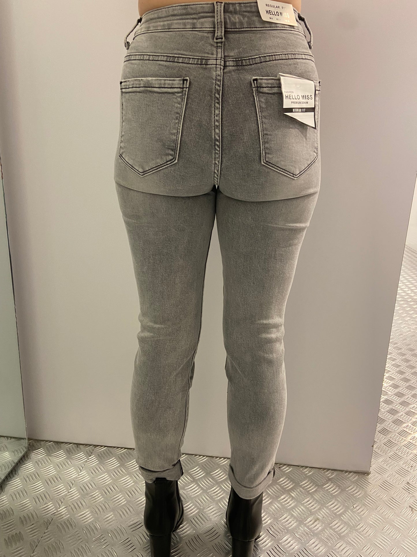 Grijze regular fit Hello Miss
