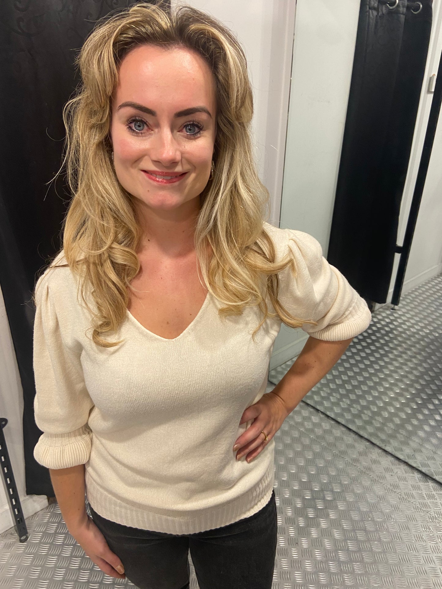 Beige top ruffle