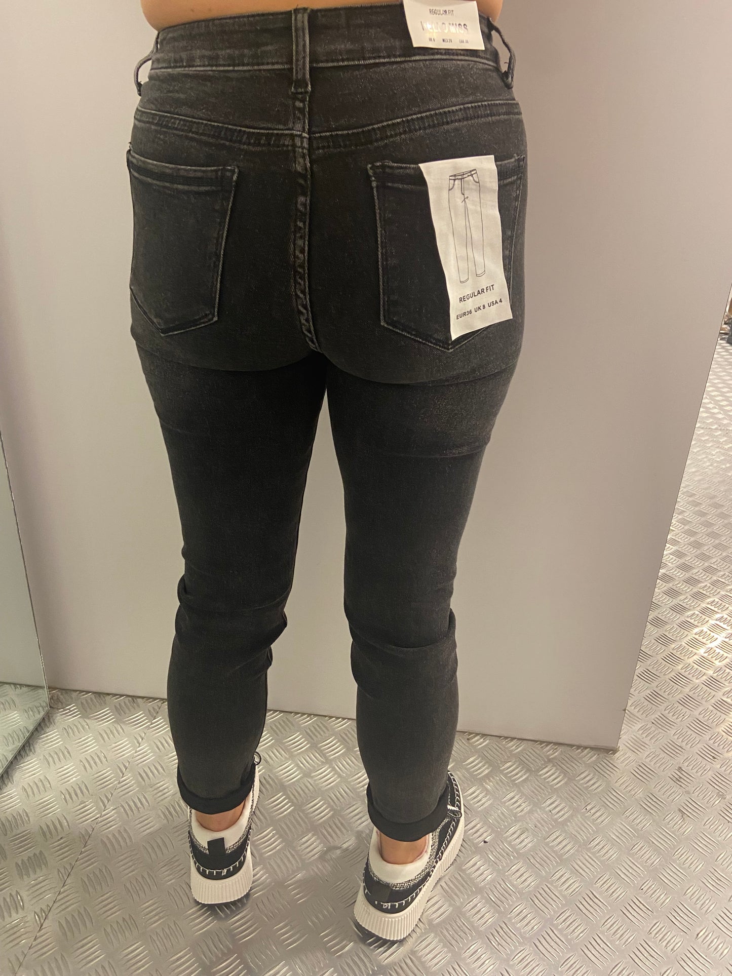 Destroyed regular fit jeans HM