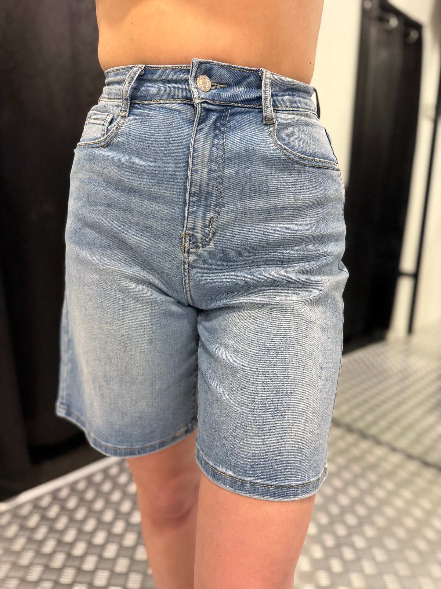 Denim short loose
