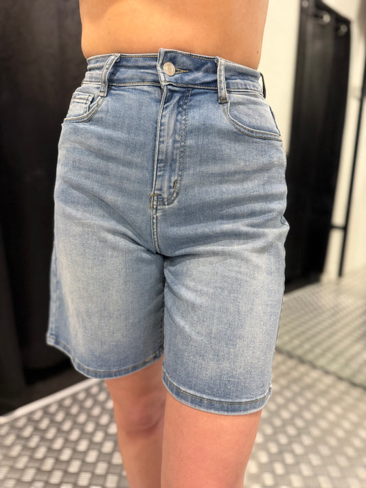 Denim short loose