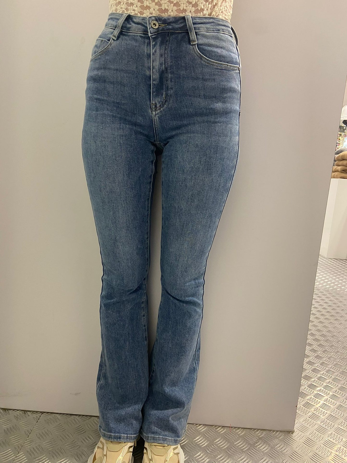 Medium denim flared
