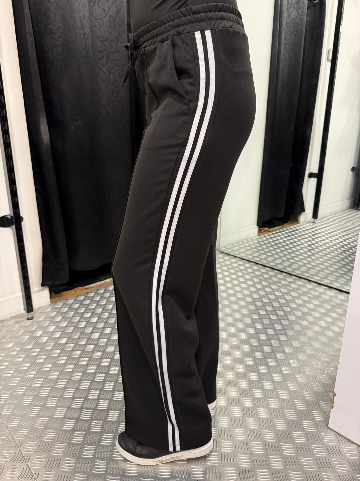 Black striped loose wide leg