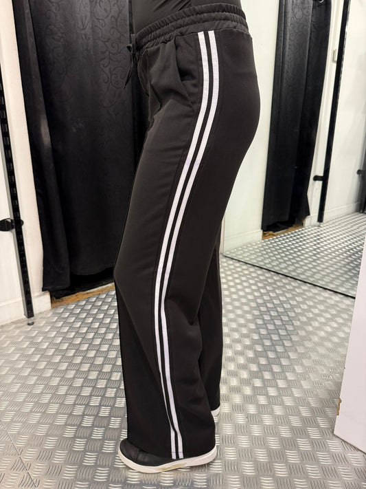 Black striped loose wide leg
