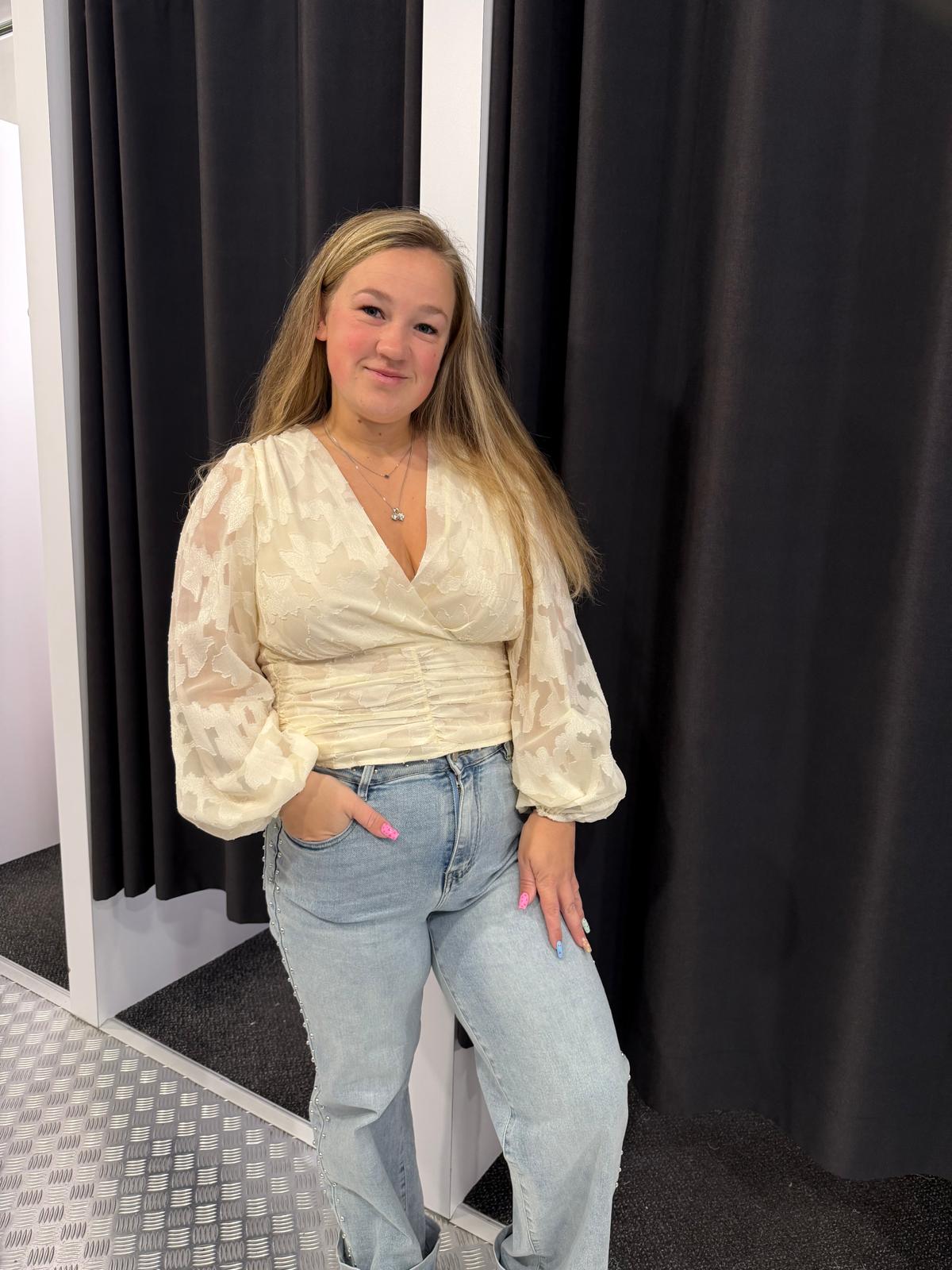 Creme cropped flower top