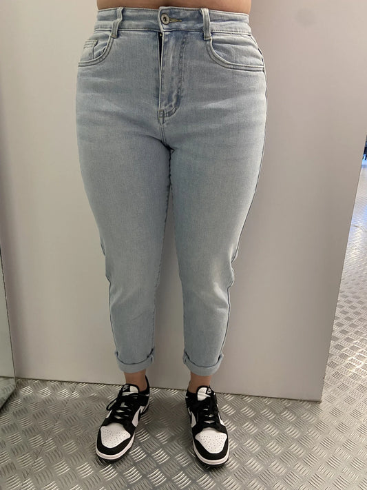 Lichtblauwe jeans MOM FIT Hello Miss